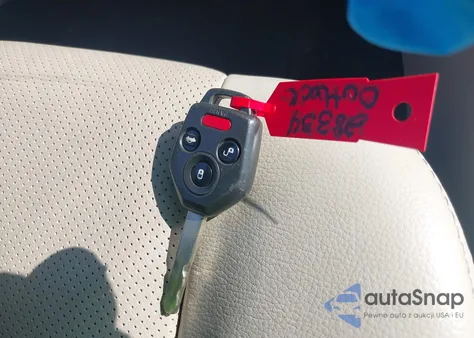 2014 Subaru Outback 2.5I Limited z USA, uszkodzony, nr VIN 4S4BRCMC3E3267283